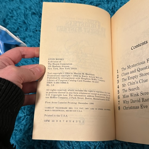 COPY - 🎉2/$15🎉 The Christmas Present Mystery by Marion Markham, paperback, 1984 - Picture 3 of 5